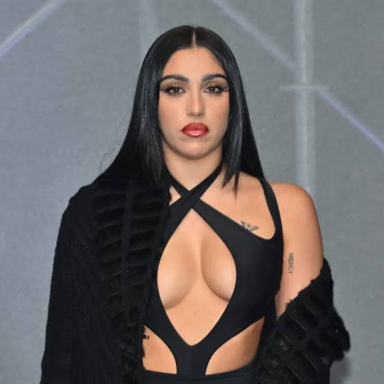 Madonna S Daughter Lourdes Leon Goes Completely NAKED To Model Bags In