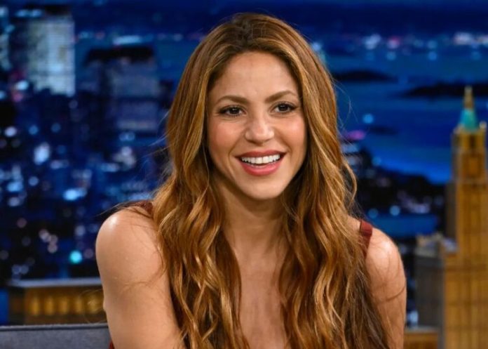 Shakira To Be Recognized As Billboard’s Woman Of The Year