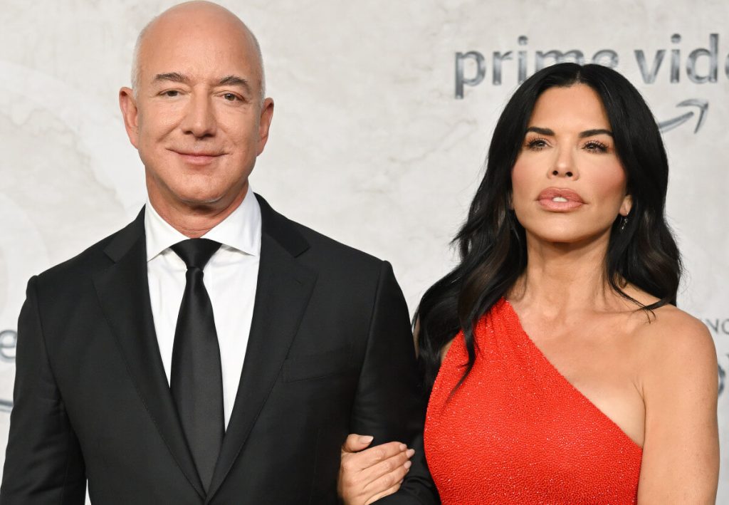 Who is Jeff Bezos' Girlfriend? 10 shocking details bout Lauren Sánchez