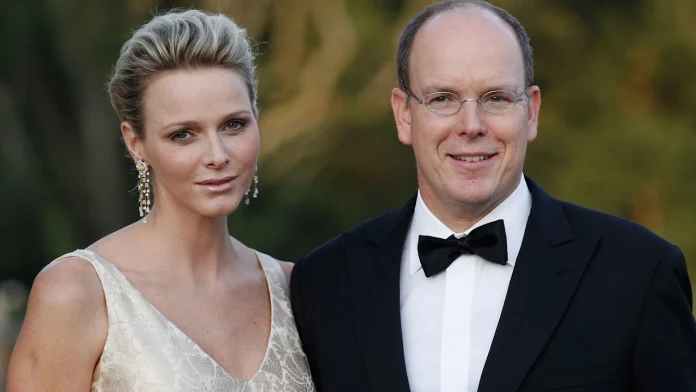 Prince Albert And Princess Charlene Share Glamorous 2023 Christmas Card