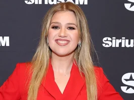 Kelly Clarkson's Showcases Slim Physique In Fitted Red Dress After Sparking Concern Among Fans