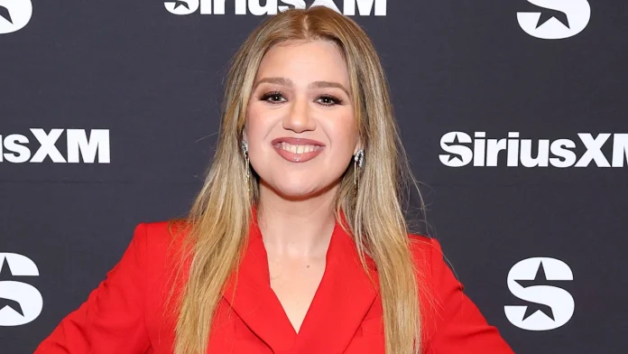 Kelly Clarkson's Showcases Slim Physique In Fitted Red Dress After Sparking Concern Among Fans