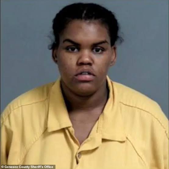 Caregiver, 26, almost CHOKE a 93-year-old dementia patient out after ...