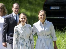 Crown Princess Victoria And Daughter Twins In Zara Sandals